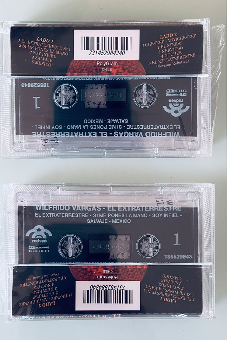 WILFRIDO VARGAS EL EXTRATERRESTRE - vista posterior
