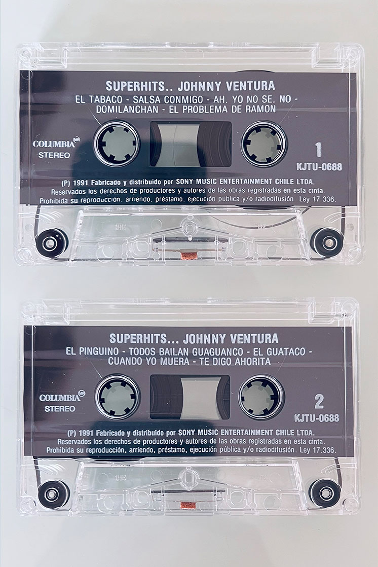 JOHNNY VENTURA SUPERHITS.. - vista posterior