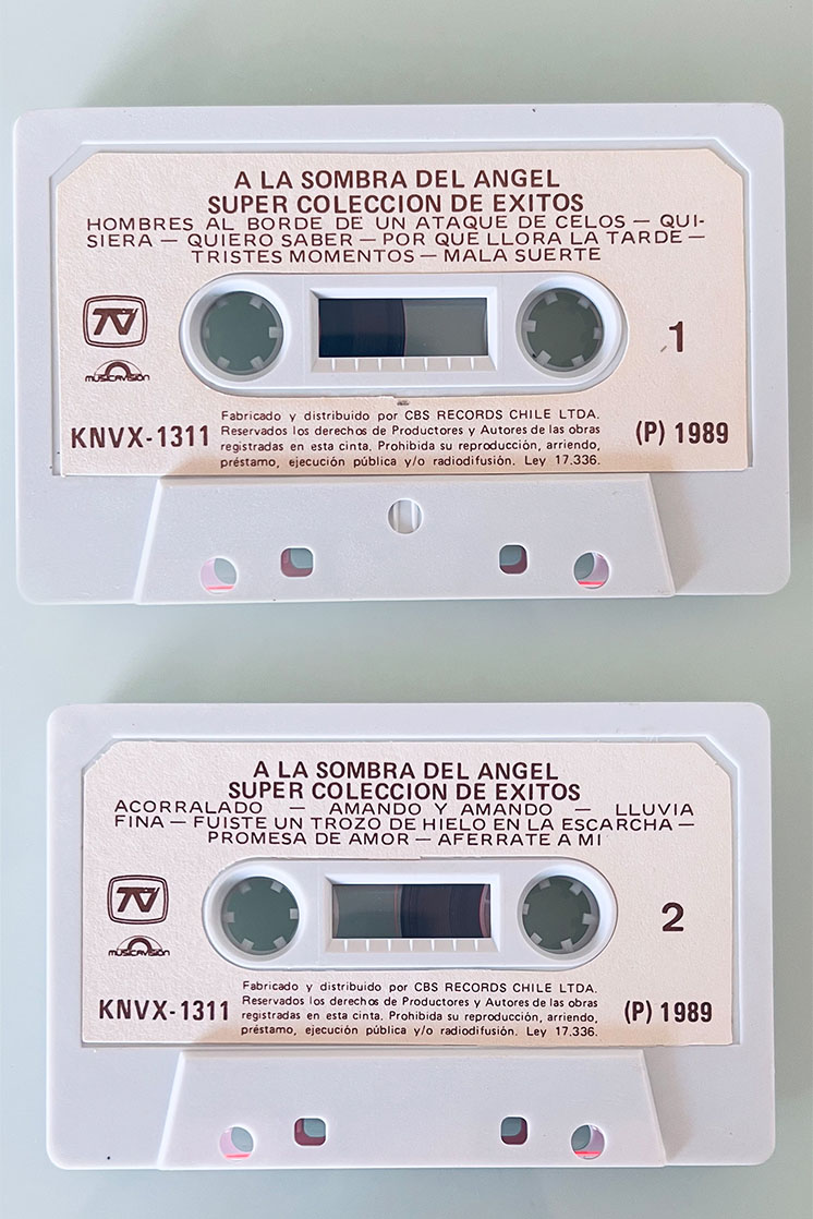 A LA SOMBRA DEL ANGEL SUPER COLECCIÓN DE ÉXITOS - vista posterior