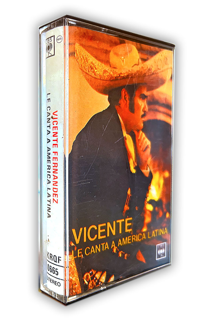 VICENTE FERNANDEZ LE CANTA A AMERICA LATINA